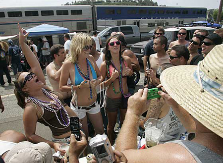 Mooning Train